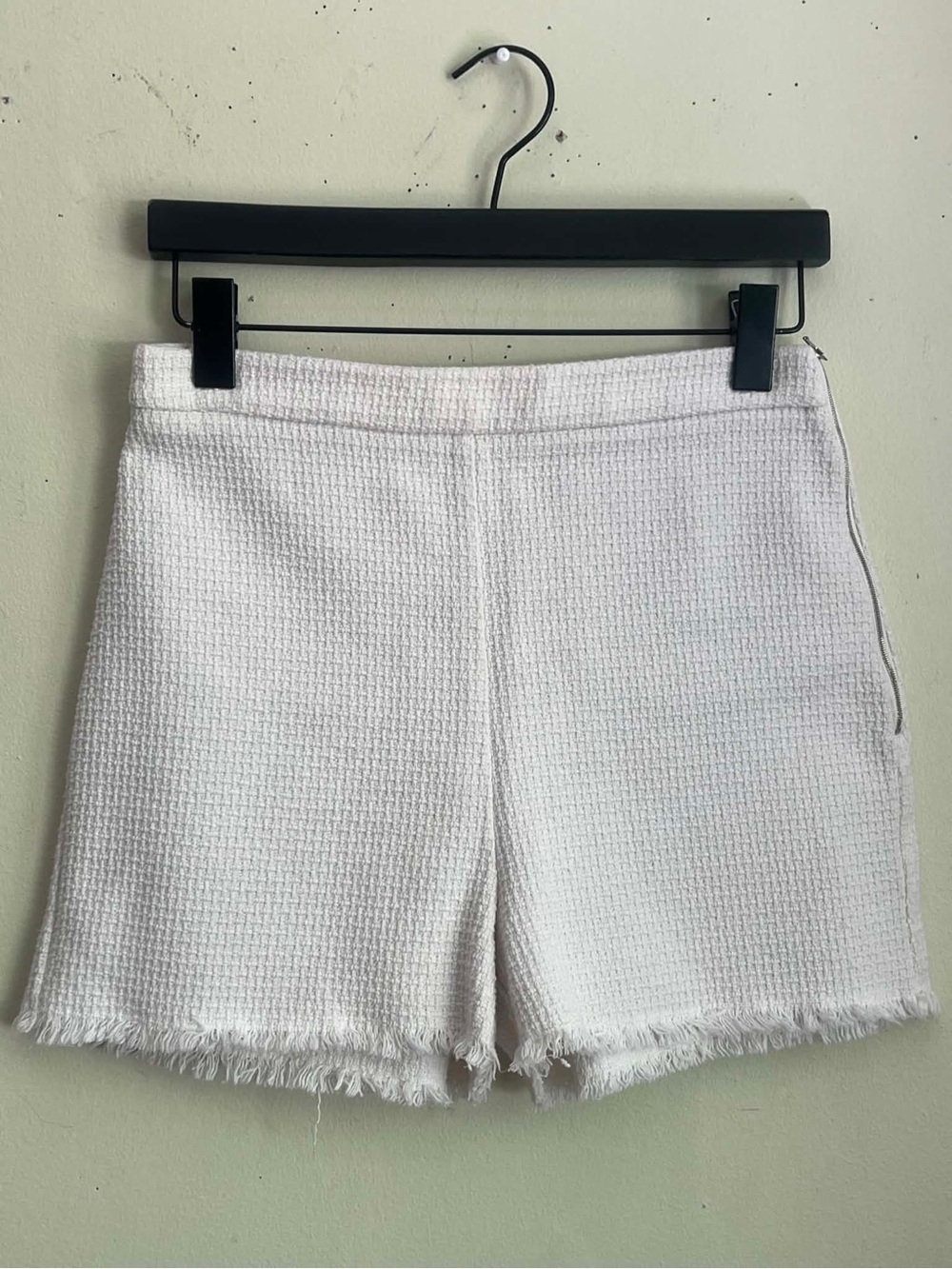Mango Cream Textured High-Waist Frayed-Hem Shorts